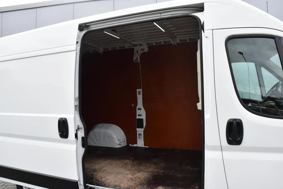 Peugeot Boxer - Afbeelding 22 van 23