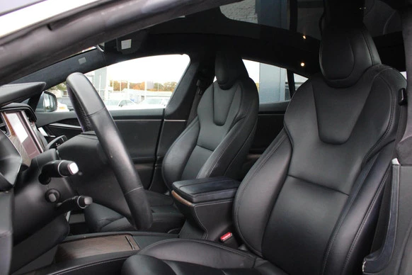 Tesla Model S - Afbeelding 4 van 8