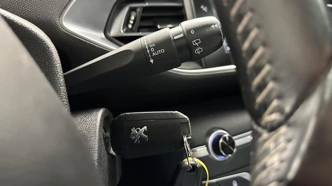 Peugeot 308 - Afbeelding 27 van 30