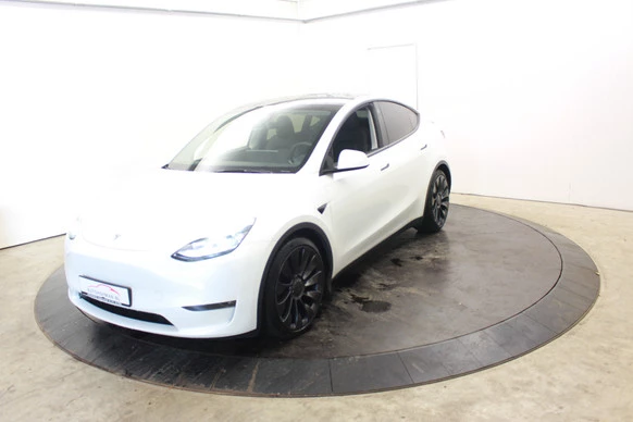 Tesla Model Y - Afbeelding 1 van 30