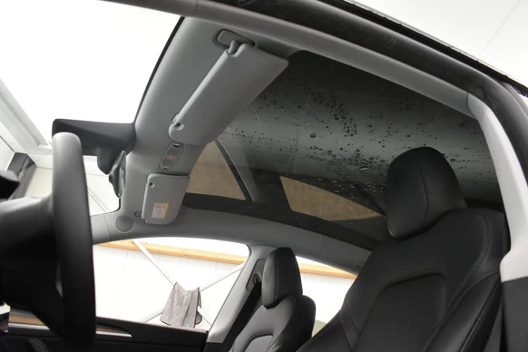 Tesla Model Y - Afbeelding 5 van 30