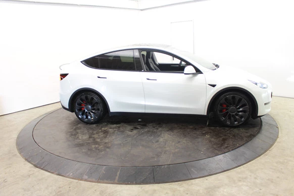 Tesla Model Y - Afbeelding 10 van 30
