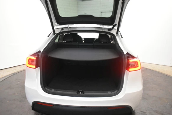 Tesla Model Y - Afbeelding 12 van 30