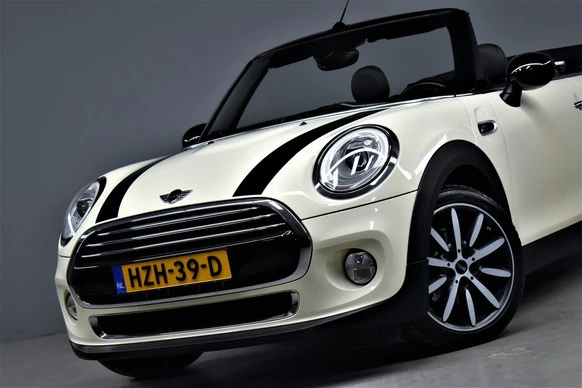 MINI Cooper Cabrio - Afbeelding 2 van 29