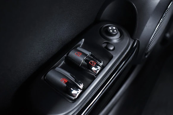 MINI Cooper Cabrio - Afbeelding 26 van 29