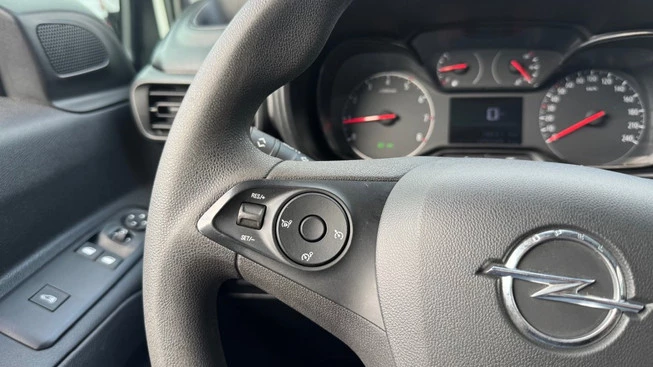 Opel Combo - Afbeelding 21 van 27