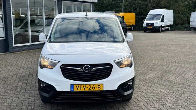 Opel Combo - Afbeelding 3 van 27