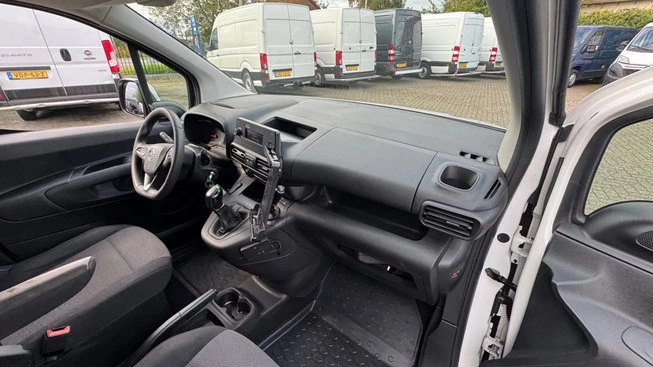 Opel Combo - Afbeelding 8 van 27