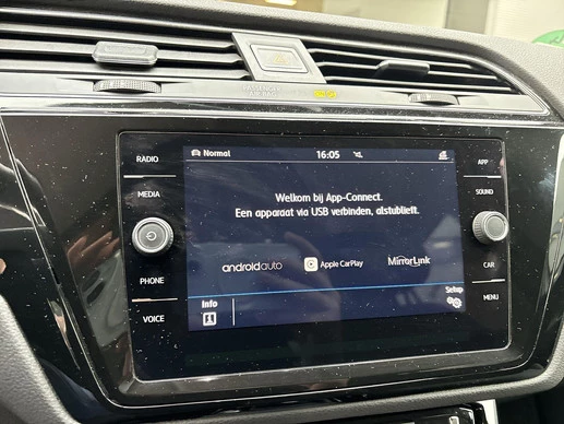 Volkswagen Touran - Afbeelding 12 van 16