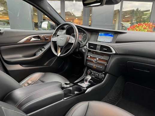 Infiniti Q - Afbeelding 9 van 19