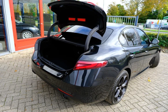 Alfa Romeo Giulia - Afbeelding 9 van 30