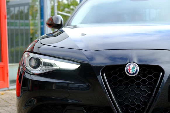 Alfa Romeo Giulia - Afbeelding 27 van 30