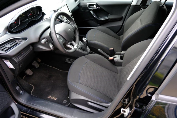 Peugeot 208 - Afbeelding 2 van 30