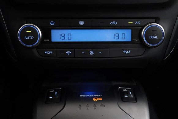 Toyota Avensis - Afbeelding 24 van 30