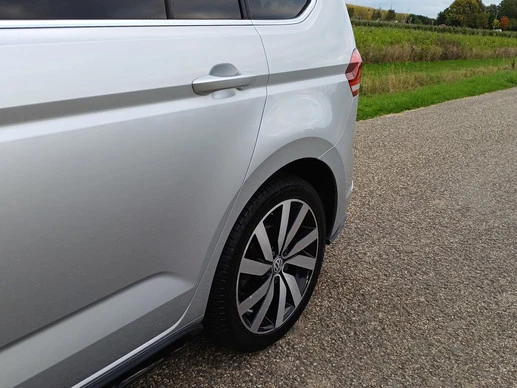 Volkswagen Touran - Afbeelding 17 van 30