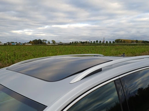 Volkswagen Touran - Afbeelding 18 van 30