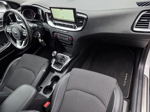 Kia XCeed - Afbeelding 10 van 30