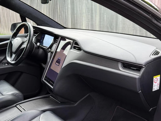 Tesla Model X - Afbeelding 17 van 22