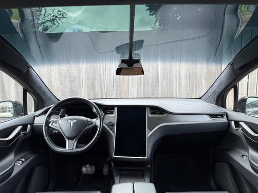 Tesla Model X - Afbeelding 18 van 22