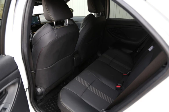 Toyota Yaris Cross - Afbeelding 18 van 30