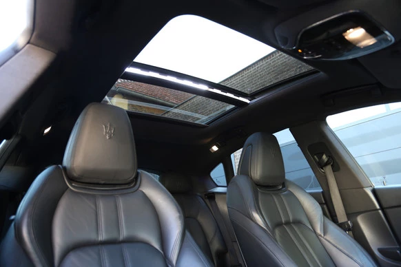 Maserati Levante - Afbeelding 8 van 30