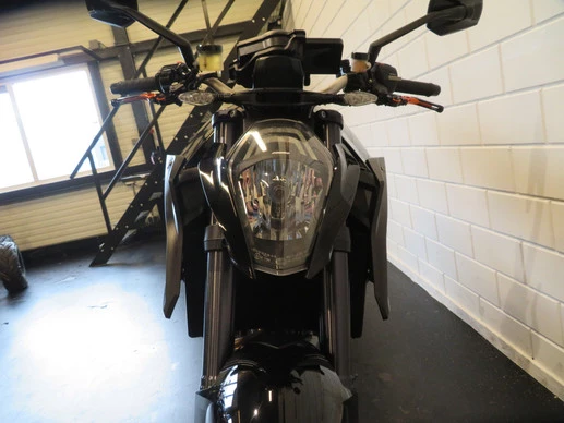 KTM 1290 - Afbeelding 9 van 15