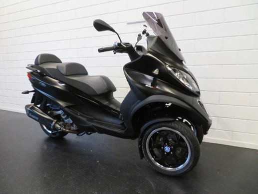 Piaggio MP3 - Afbeelding 2 van 13