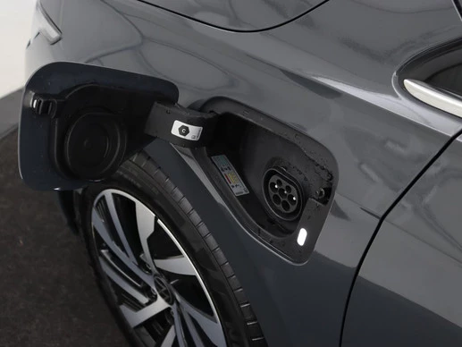 Volkswagen Golf - Afbeelding 16 van 30