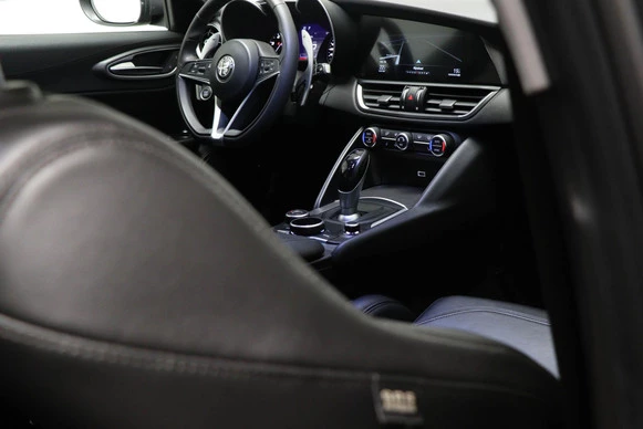 Alfa Romeo Giulia - Afbeelding 15 van 30