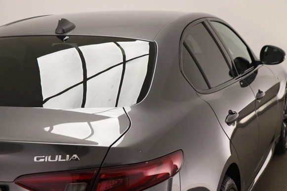 Alfa Romeo Giulia - Afbeelding 26 van 30