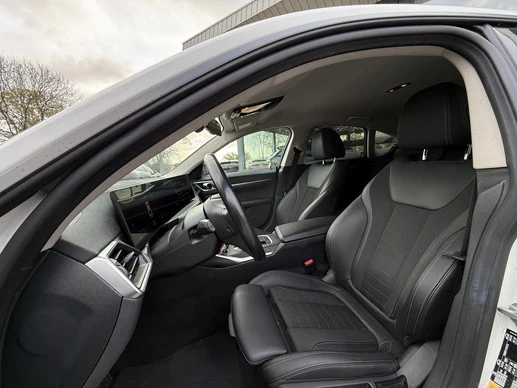 BMW i4 - Afbeelding 12 van 25