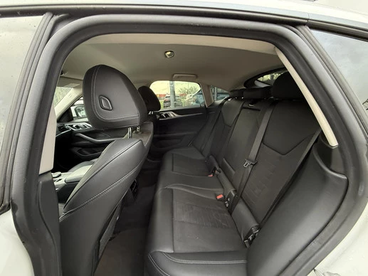 BMW i4 - Afbeelding 18 van 25