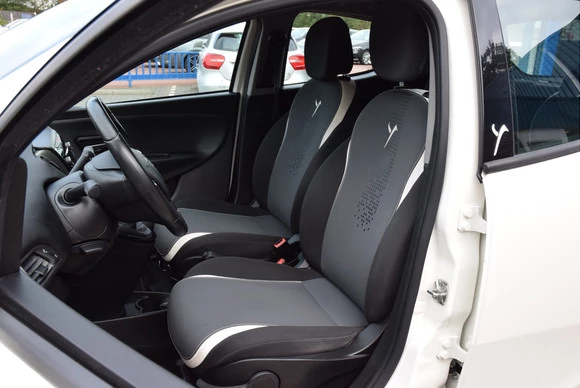 Lancia Ypsilon - Afbeelding 3 van 30