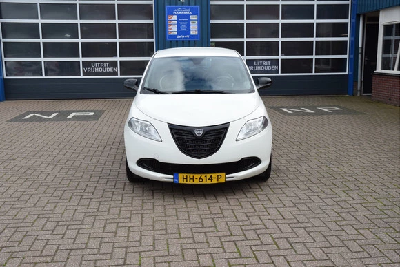 Lancia Ypsilon - Afbeelding 14 van 30