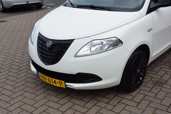 Lancia Ypsilon - Afbeelding 22 van 30