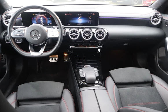 Mercedes-Benz CLA - Afbeelding 2 van 30