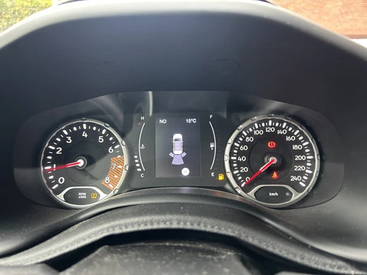 Jeep Renegade - Afbeelding 18 van 30