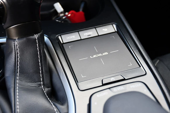 Lexus UX - Afbeelding 24 van 30