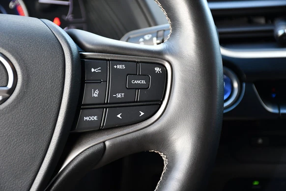 Lexus UX - Afbeelding 27 van 30