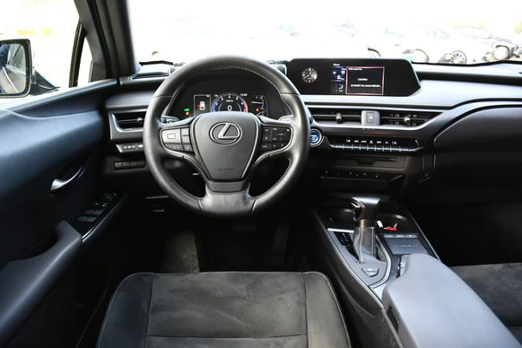 Lexus UX - Afbeelding 2 van 30