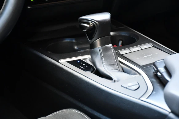 Lexus UX - Afbeelding 4 van 30