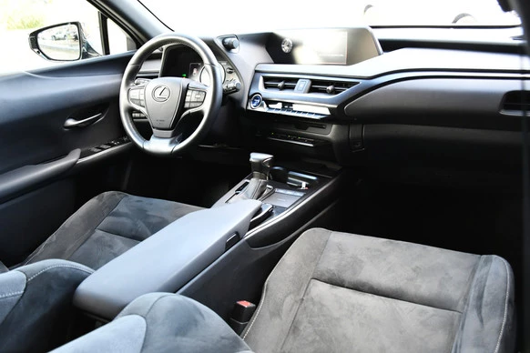 Lexus UX - Afbeelding 8 van 30
