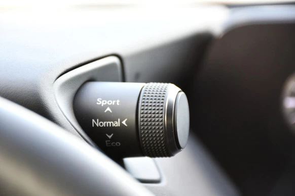 Lexus UX - Afbeelding 10 van 30