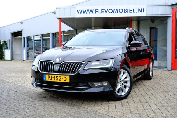 Škoda Superb - Afbeelding 1 van 30