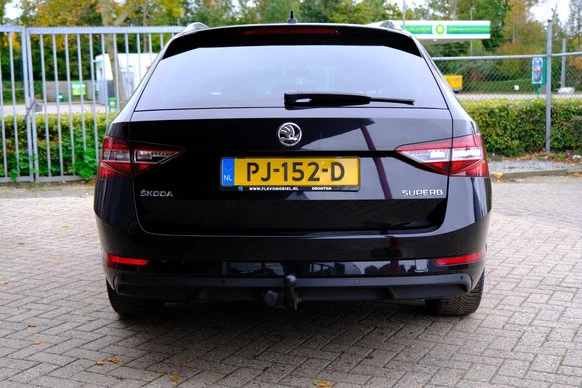 Škoda Superb - Afbeelding 8 van 30