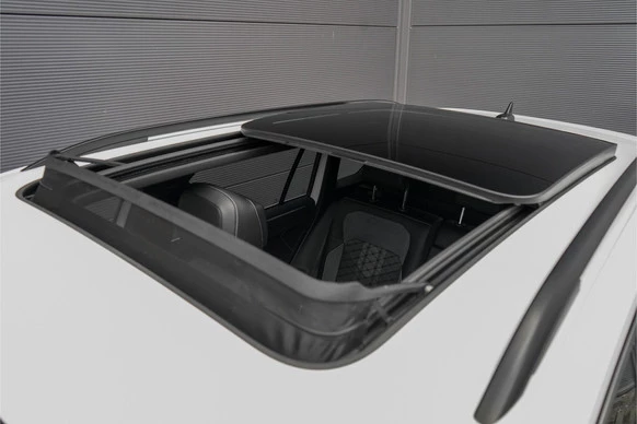 Volkswagen Tiguan - Afbeelding 18 van 30
