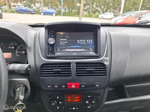 Opel Combo - Afbeelding 15 van 17