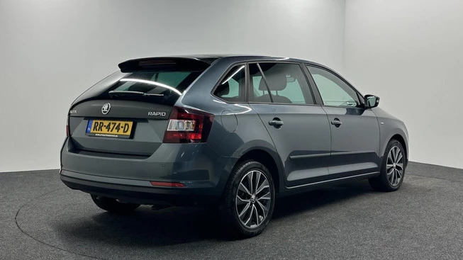 Škoda Rapid - Afbeelding 2 van 30