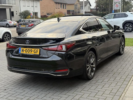 Lexus ES - Afbeelding 2 van 30