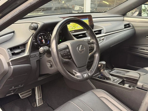 Lexus ES - Afbeelding 18 van 30